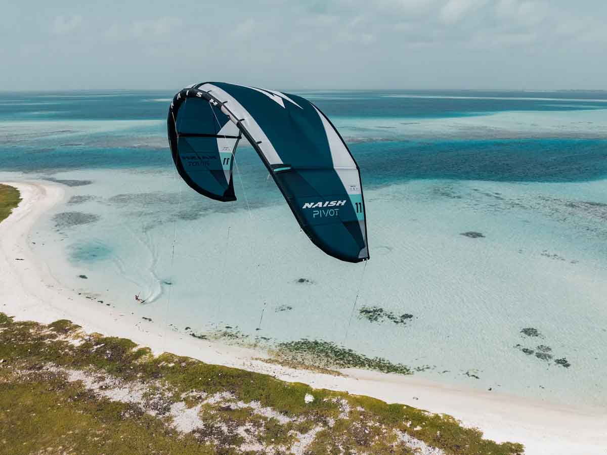 2025 Naish Pivot Kite - Gallery Shot 01