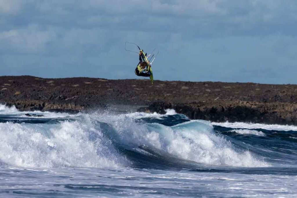 2025 Duotone Blue D-LAB kiteboard directional - gallery 06